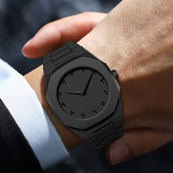 Black Aura Arabic Watch ⌚